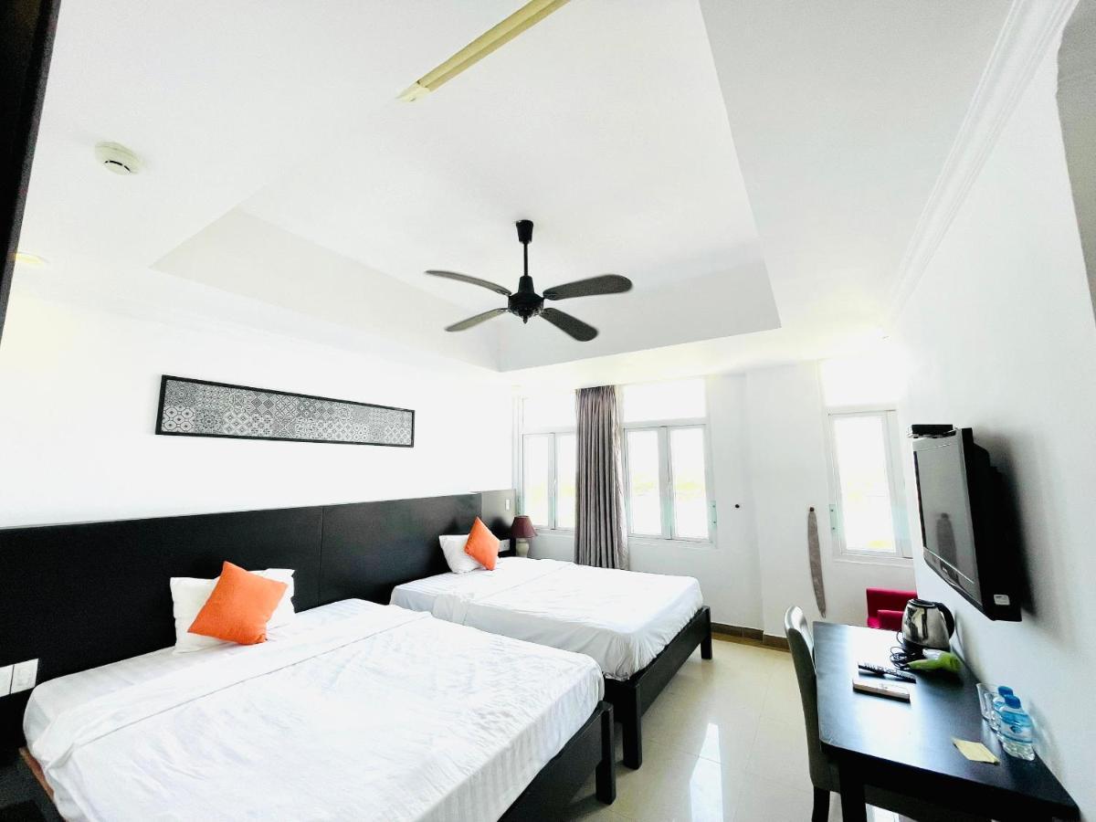 Queen Palace Sea View Hotel Дананг Екстериор снимка