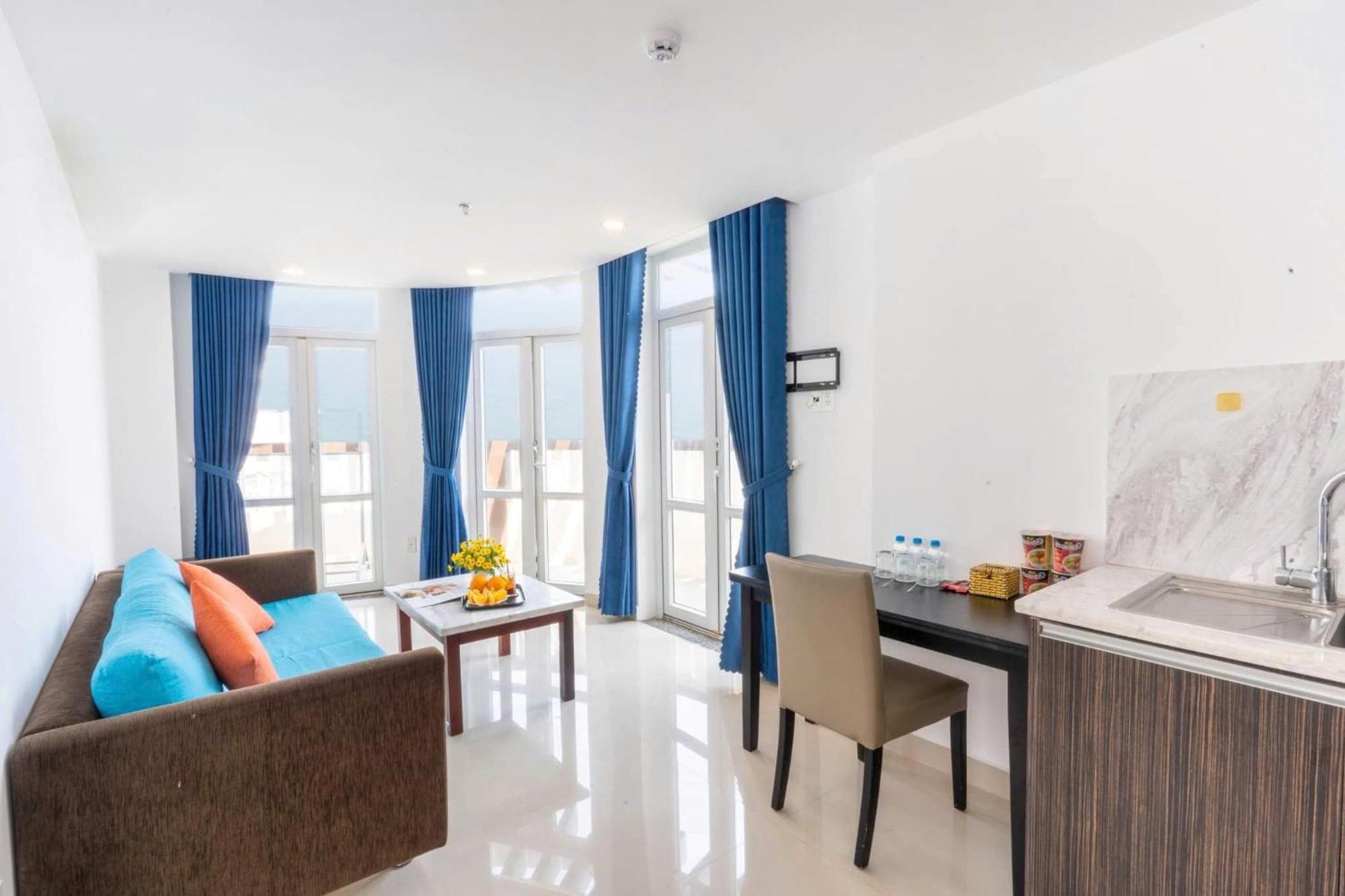 Queen Palace Sea View Hotel Дананг Екстериор снимка