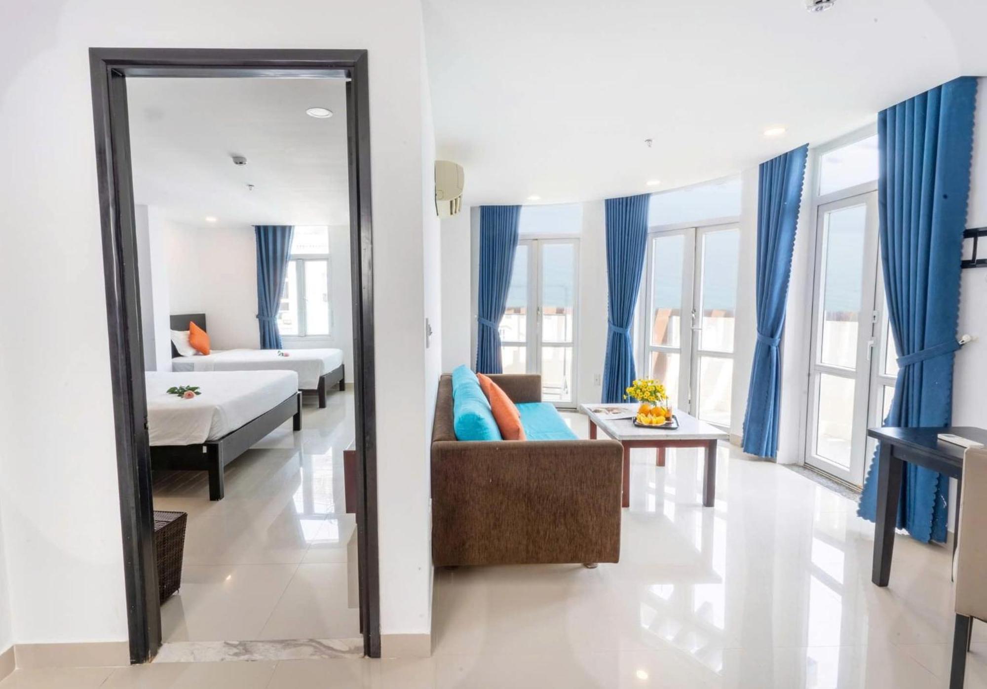 Queen Palace Sea View Hotel Дананг Екстериор снимка
