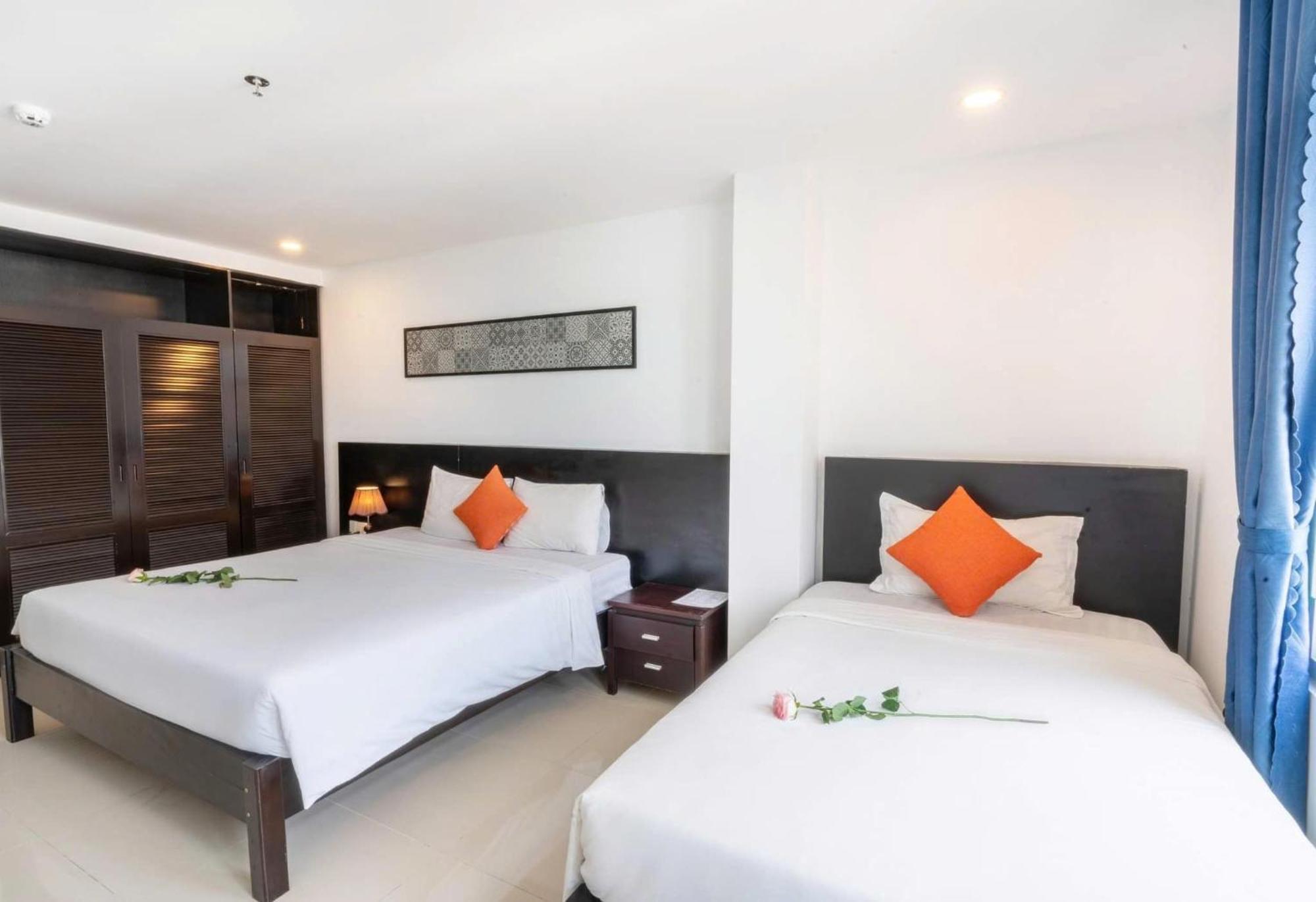 Queen Palace Sea View Hotel Дананг Екстериор снимка